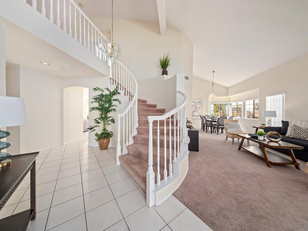 1593 Dawson Drive Vista, CA 92081 - Photo 6 of 40 a view of entryway and hall