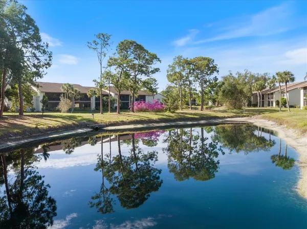 $2,200 | 772 Bird Bay Drive North, Unit 104, Venice, FL 34285