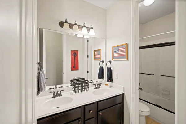 $485,000 | 17707 Retreat Ridge Lane, Houston, TX 77095