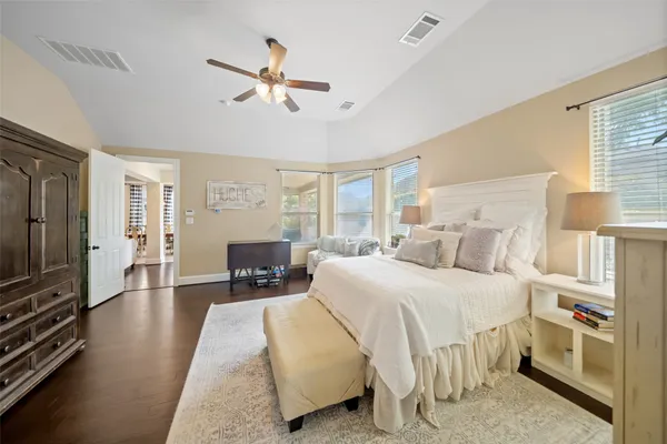 $485,000 | 17707 Retreat Ridge Lane, Houston, TX 77095