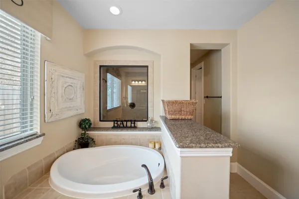 $485,000 | 17707 Retreat Ridge Lane, Houston, TX 77095