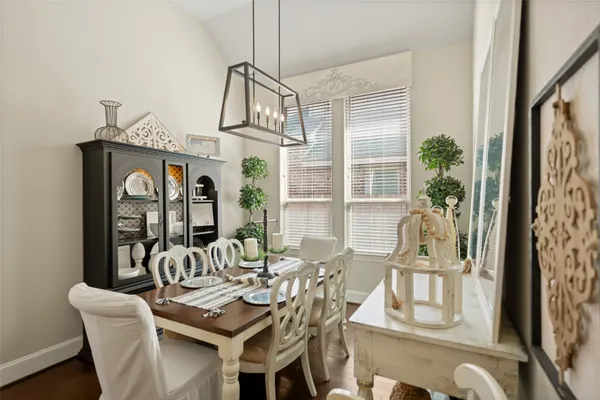 $485,000 | 17707 Retreat Ridge Lane, Houston, TX 77095