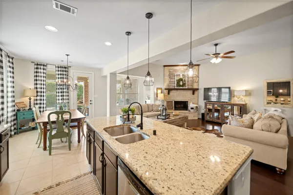 $485,000 | 17707 Retreat Ridge Lane, Houston, TX 77095
