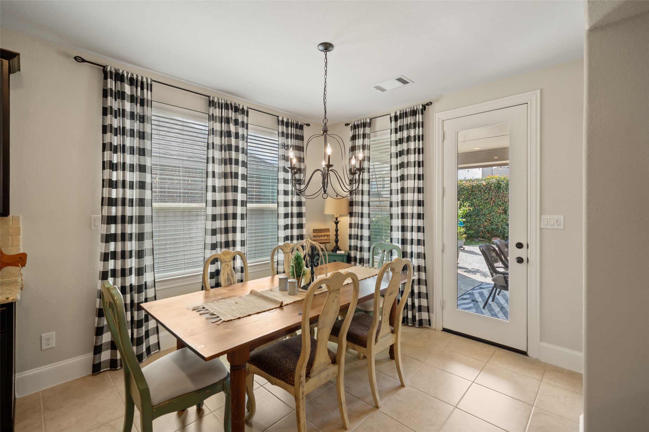 17707 Retreat Ridge Lane Houston, TX 77095 - Photo 7 of 32