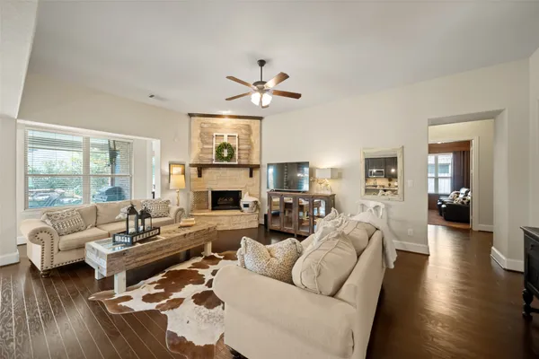 $485,000 | 17707 Retreat Ridge Lane, Houston, TX 77095