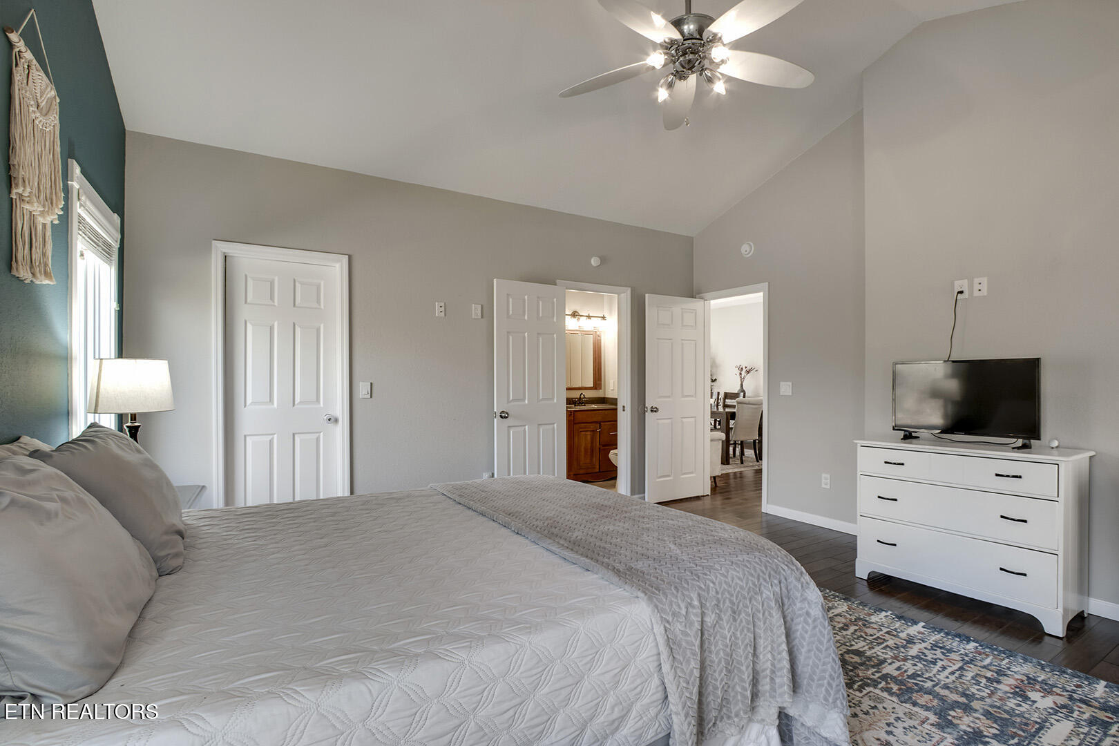 417 River Road Loudon, TN 37774 - Photo 22 of 60 Bedroom Secondary Suite 2