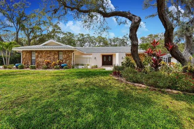 $839,999 | 2840 Pheasant Run, Clearwater, FL 33759