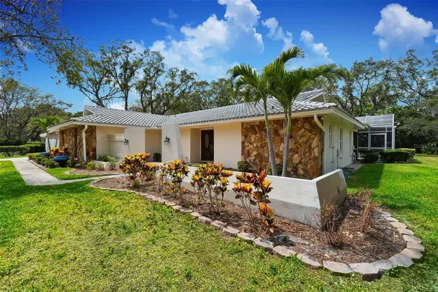 $839,999 | 2840 Pheasant Run, Clearwater, FL 33759