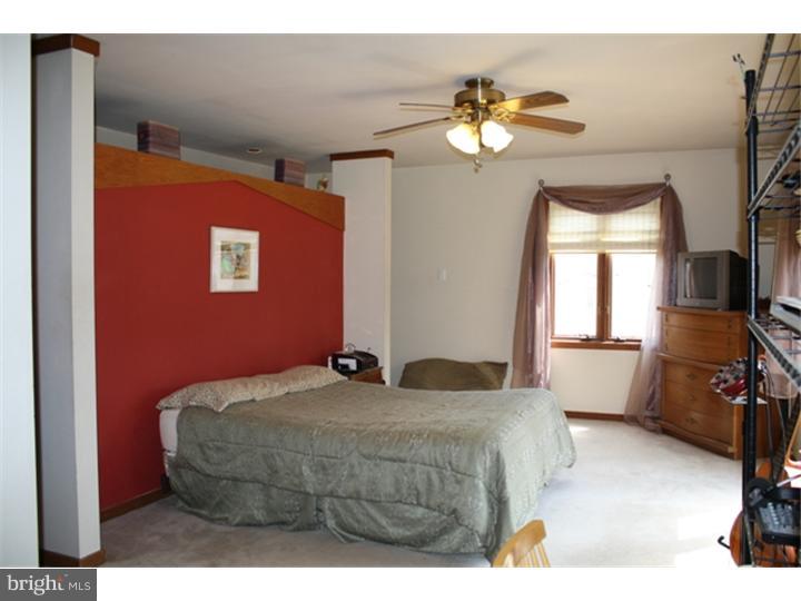 908 Crest Road Lansdale, PA 19446 - Photo 12 of 21 Master Bedroom