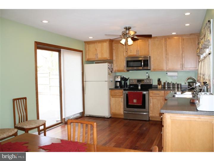 908 Crest Road Lansdale, PA 19446 - Photo 5 of 21 Kitchen