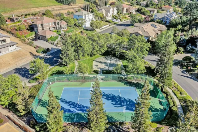 a view of a tennis court