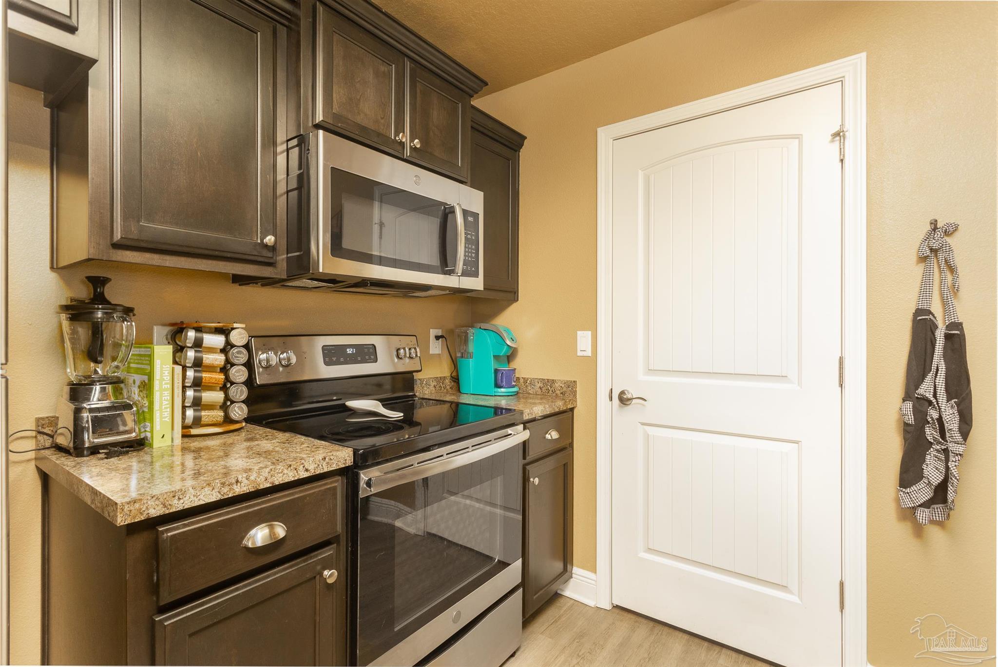 5124 Carmell Ridge Circle Milton, FL 32570 - Photo 7 of 27