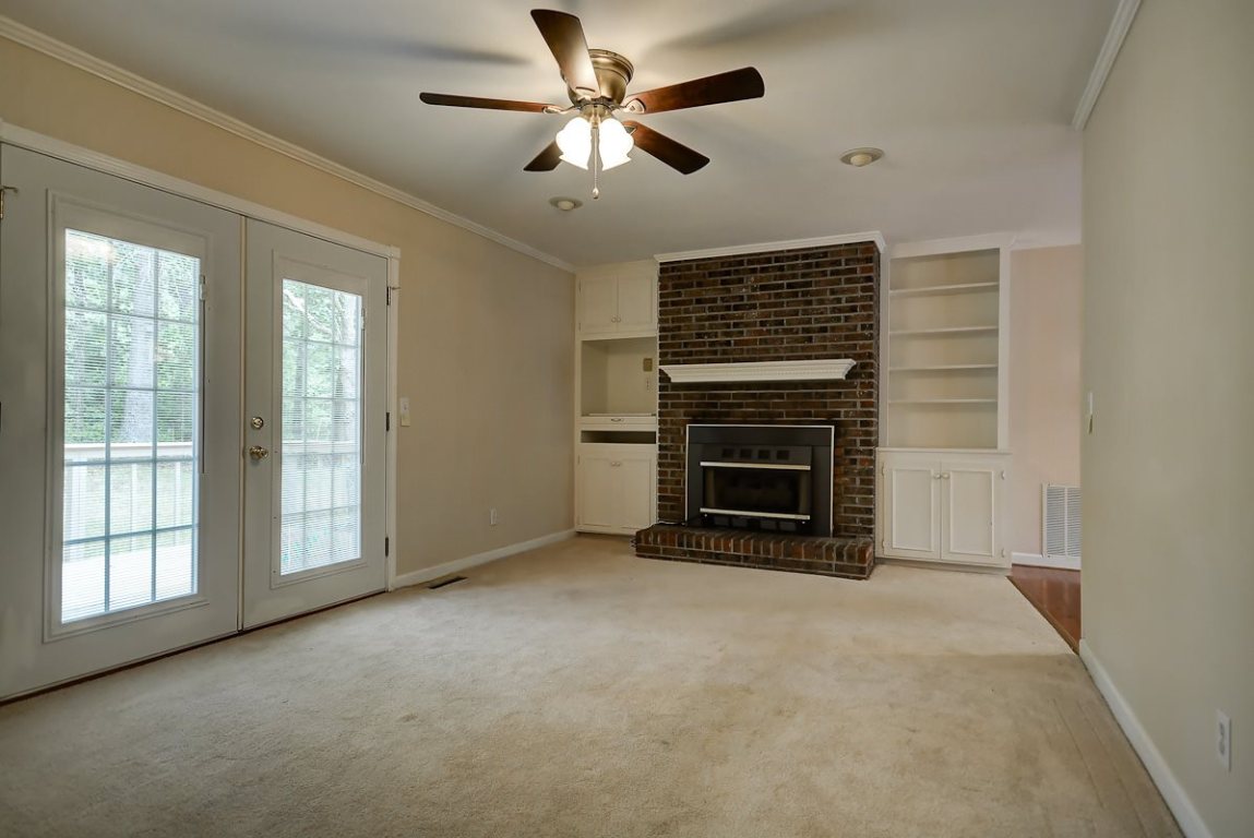 110 University Drive Seneca, SC 29678 - Photo 7 of 24