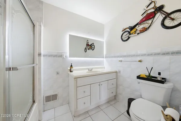 $1,050,000 | 117 Crine Road, Morganville, NJ 07751