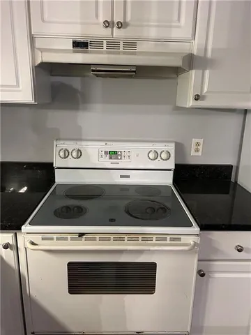 $2,000 | 934 Lynwood Court, Cranberry Township, PA 16066