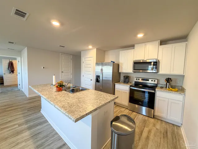 $1,900 | 4425 Redbay Court, Pace, FL 32571