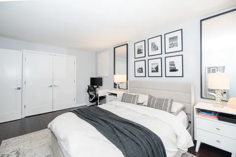 $425,000 | 1030 North State Street, Unit 8J, Chicago, IL 60610