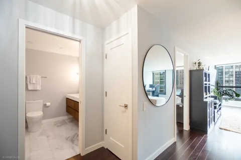 $425,000 | 1030 North State Street, Unit 8J, Chicago, IL 60610