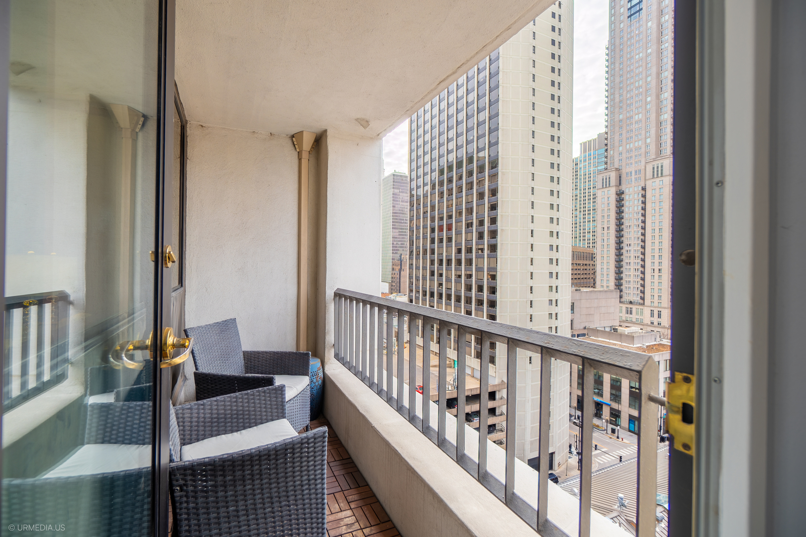 1030 North State Street, Unit 8J Chicago, IL 60610 - Photo 16 of 18