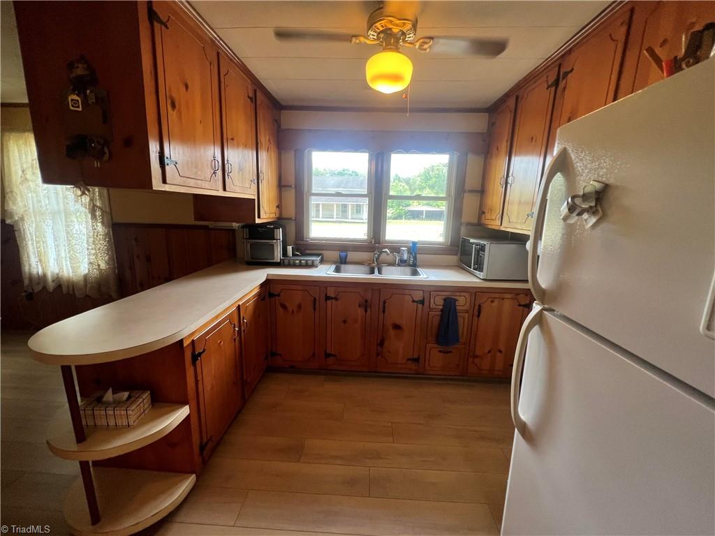 6090 Eaton Road Walnut Cove, NC 27052 - Photo 6 of 19