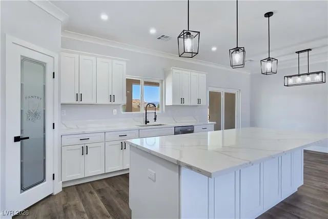 $489,900 | 6920 Longmeadow Drive, Pahrump, NV 89061