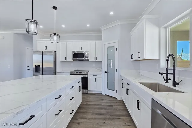 $489,900 | 6920 Longmeadow Drive, Pahrump, NV 89061