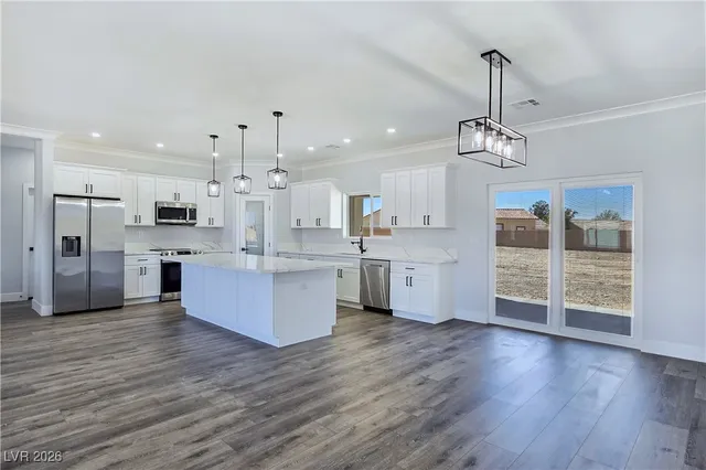 $489,900 | 6920 Longmeadow Drive, Pahrump, NV 89061