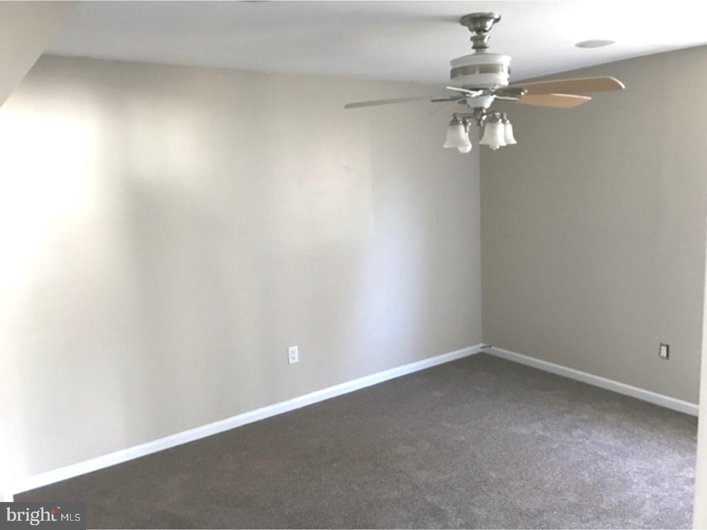 1603 Royal Place Clementon, NJ 08021 - Photo 5 of 6