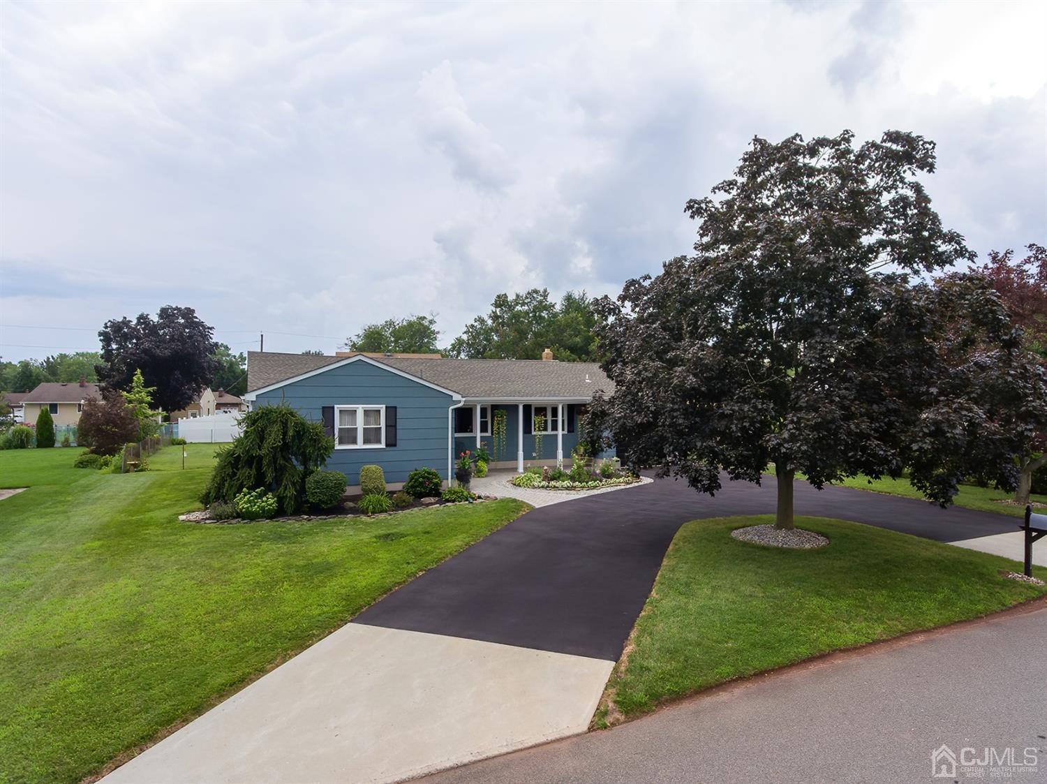 1382 Sioux Road North Brunswick, NJ 08902 - Photo 1 of 39 Gallery Image 1