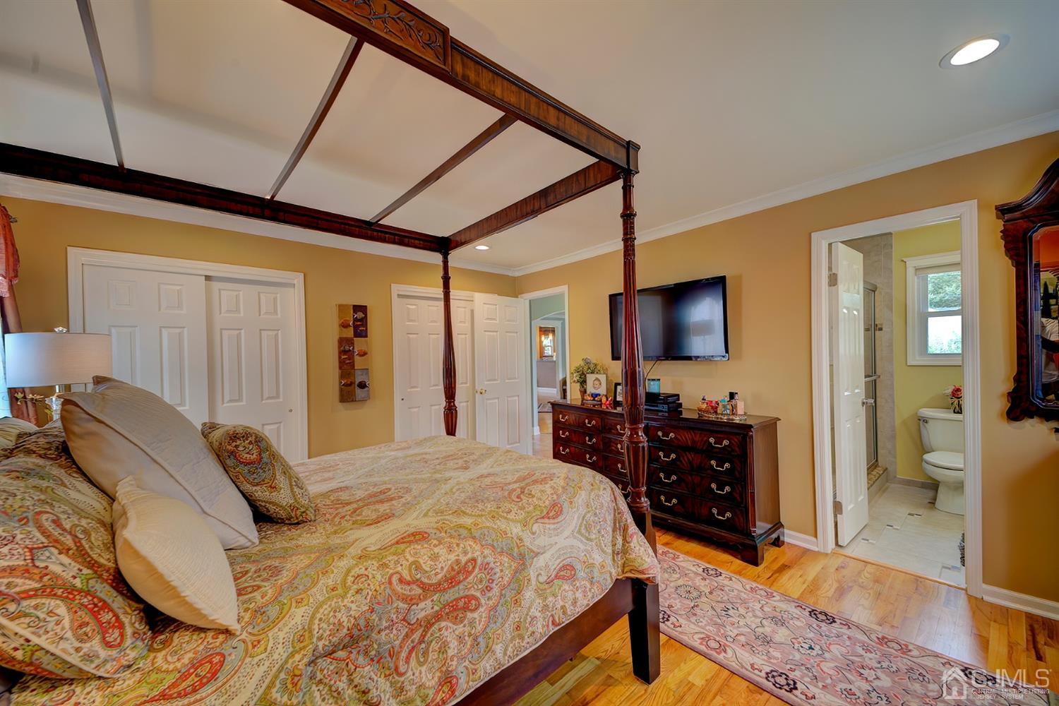 1382 Sioux Road North Brunswick, NJ 08902 - Photo 33 of 39 Gallery Image 33