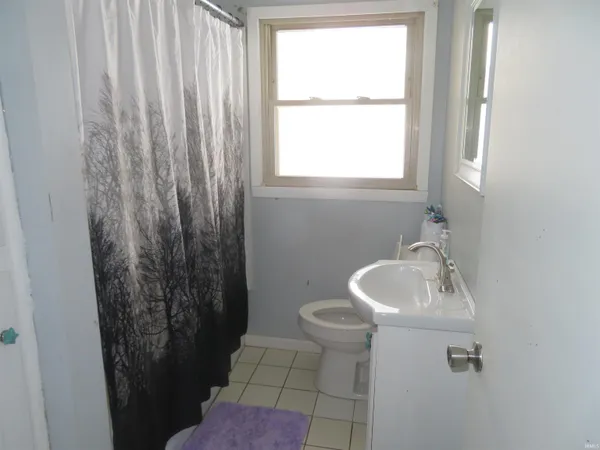 $169,900 | 1228 Meadowbrook Drive, Kokomo, IN 46902