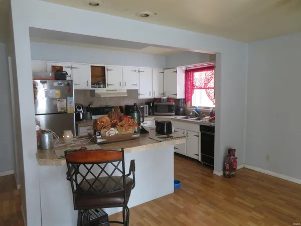 $169,900 | 1228 Meadowbrook Drive, Kokomo, IN 46902