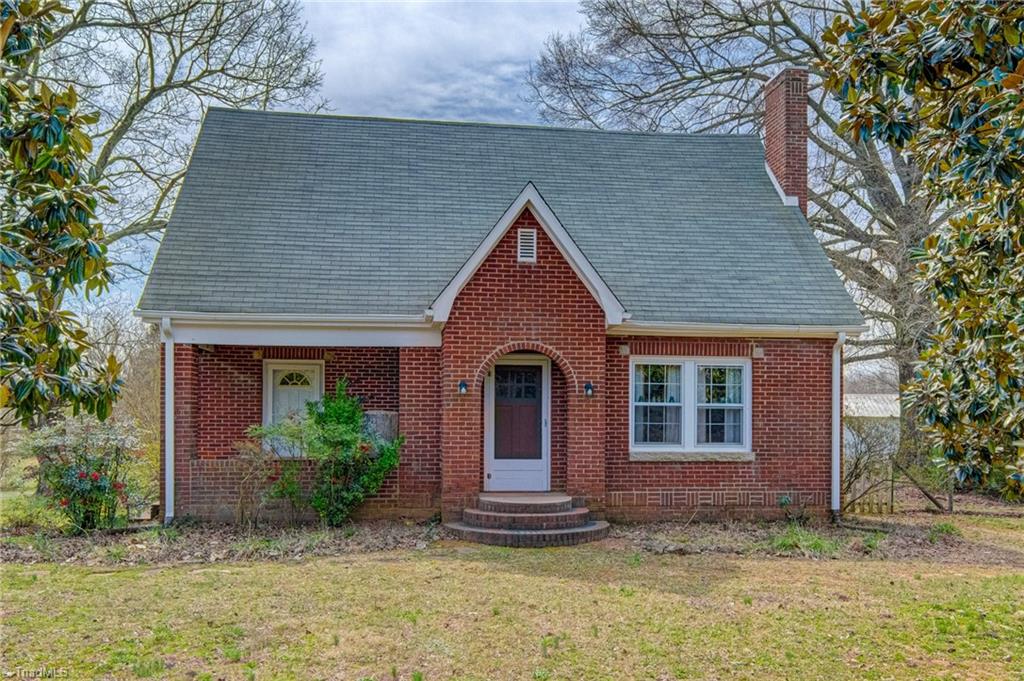 1719 Boones Cave Road Lexington, NC 27295 - Photo 2 of 36 Gallery Image 2