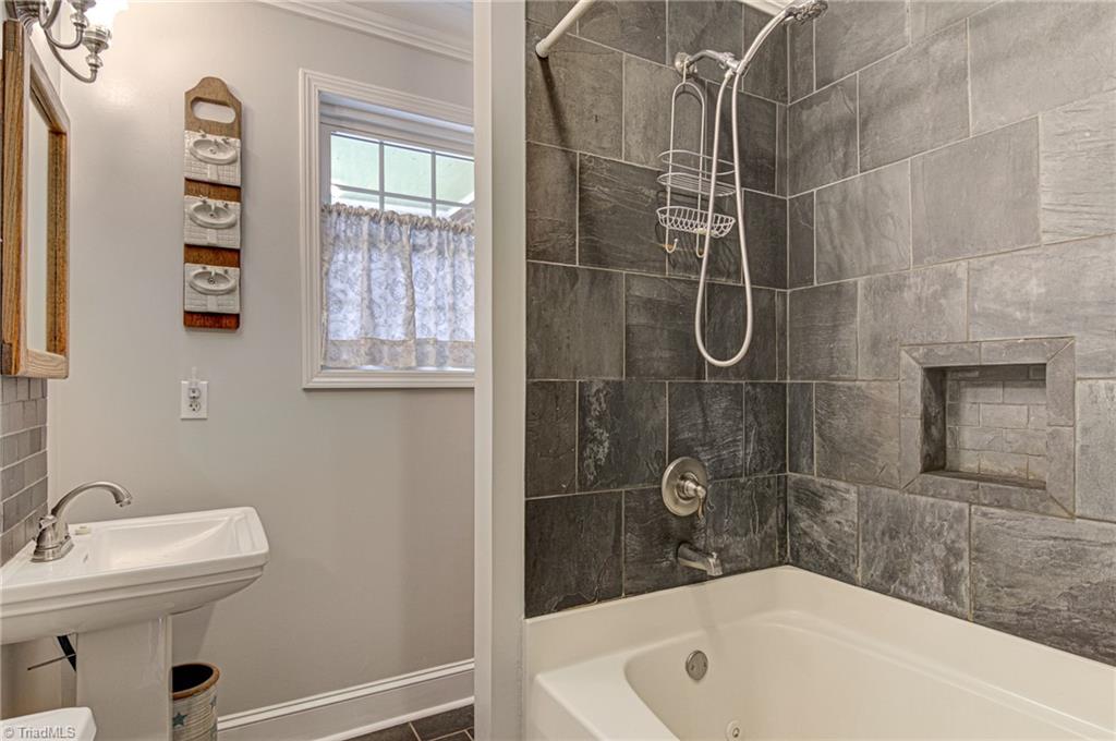 1719 Boones Cave Road Lexington, NC 27295 - Photo 24 of 36 Gallery Image 24