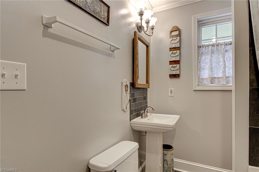 1719 Boones Cave Road Lexington, NC 27295 - Photo 25 of 36 Gallery Image 25