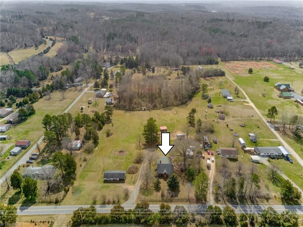 1719 Boones Cave Road Lexington, NC 27295 - Photo 5 of 36 Gallery Image 5