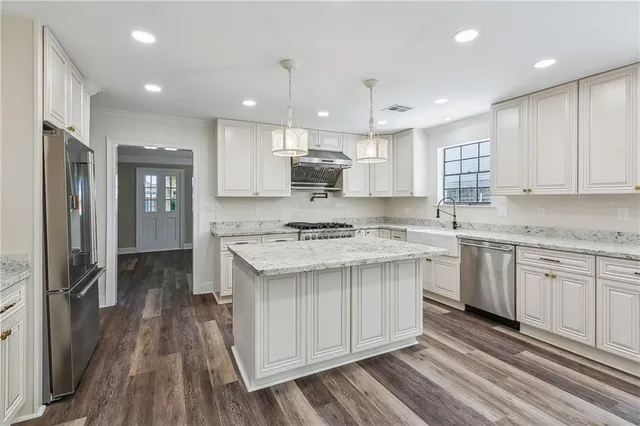 $4,000 | 4233 Bordeaux Drive, Kenner, LA 70065