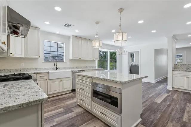 $4,000 | 4233 Bordeaux Drive, Kenner, LA 70065