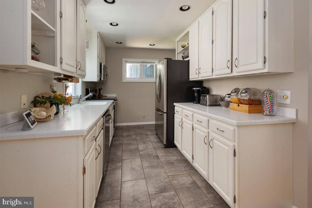 1466 Grandview Road Arnold, MD 21012 - Photo 10 of 45 Gallery Image 10
