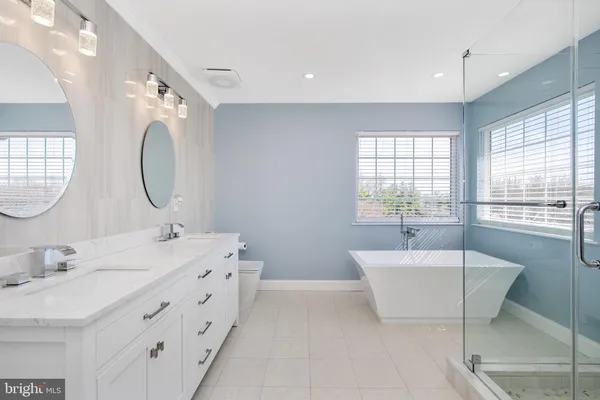 $1,399,900 | 6 Lawrence Court, Monroe Township, NJ 08831