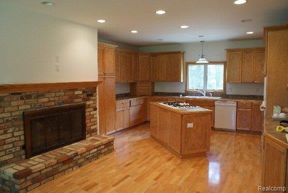 735 South Van Road Holly, MI 48442 - Photo 5 of 19 DSC02459-mfsopt