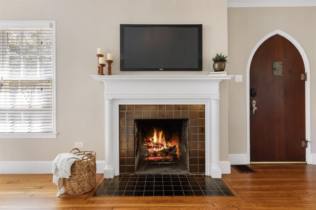 2815 Cumberland Avenue Waco, TX 76708 - Photo 9 of 40 a living room with furniture and a fireplace