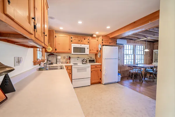 $750,000 | 122 Oak Point Lane, Union, ME 04862