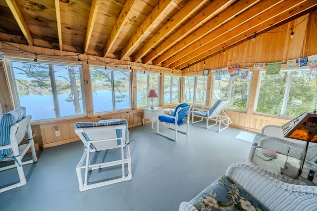 $750,000 | 122 Oak Point Lane, Union, ME 04862