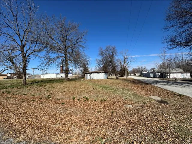 $13,000 | 205 East Pine, Weir, KS 66781