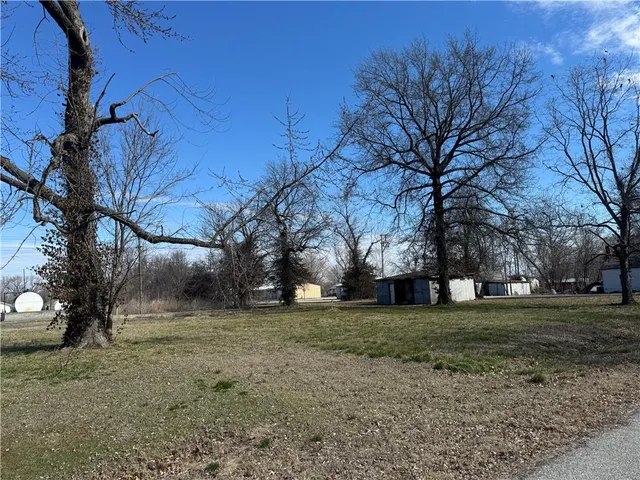 $13,000 | 205 East Pine, Weir, KS 66781