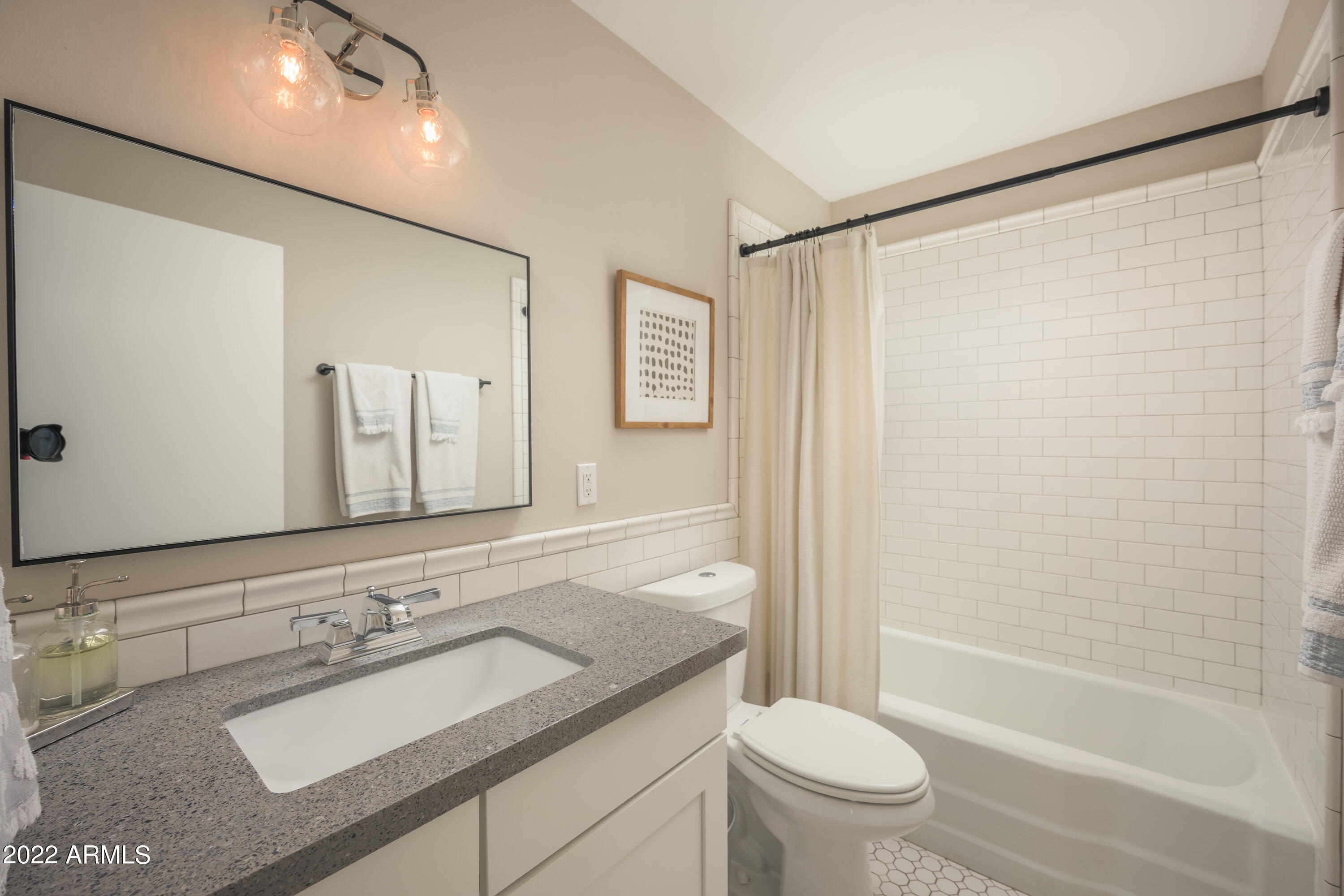 4417 East Roma Avenue Phoenix, AZ 85018 - Photo 17 of 23 Guest Bathroom