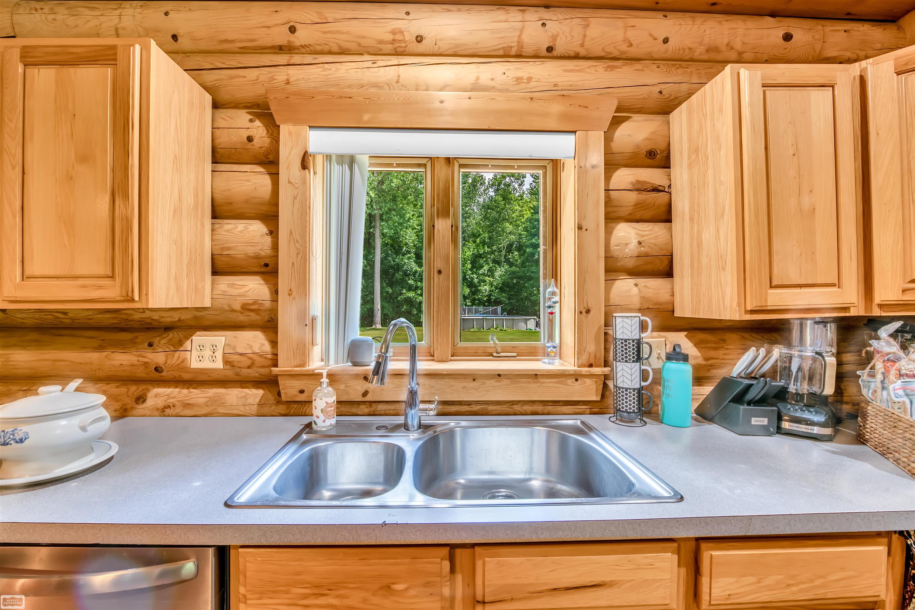 6880 Holland Road Algonac, MI 48001 - Photo 9 of 46 50101945-8.JPG