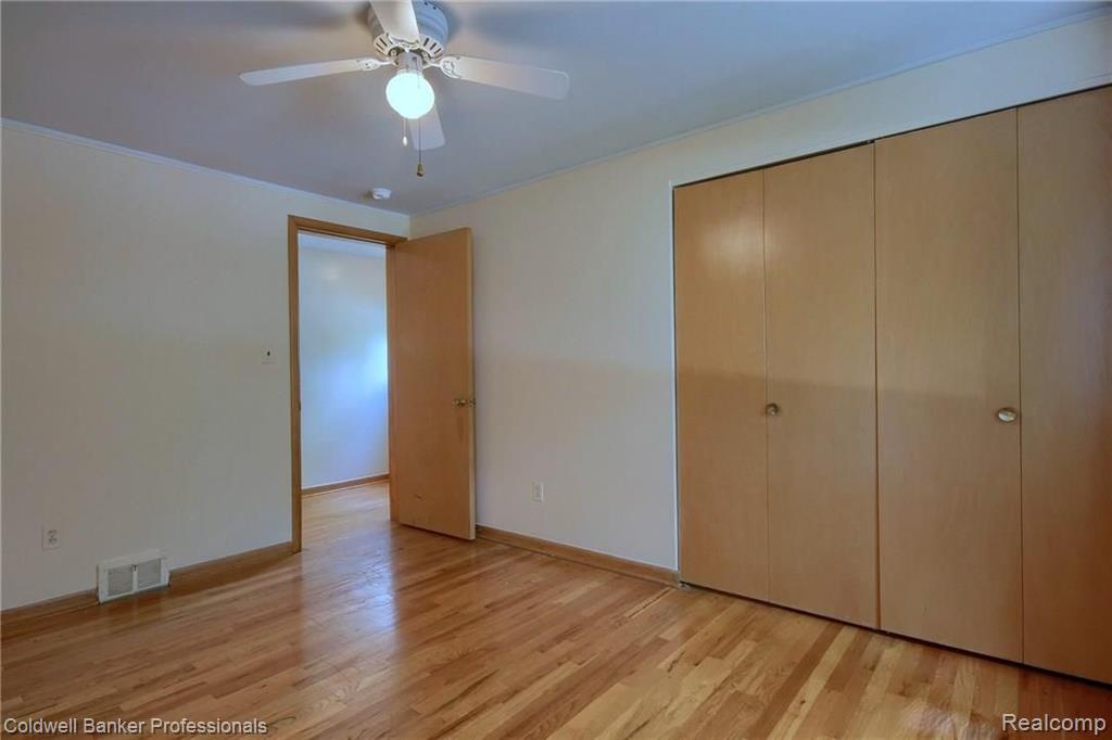 4880 Merriman Road Wayne, MI 48184 - Photo 19 of 32