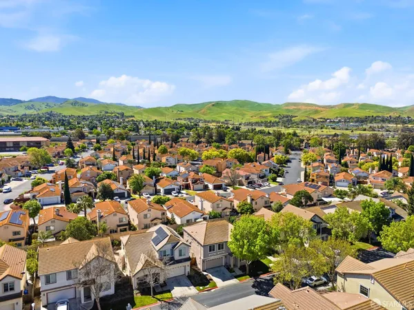 $599,999 | 355 Foxglove Street, Pittsburg, CA 94565